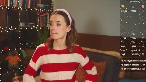 Ellen and  online show from 12-17-25, 08:26