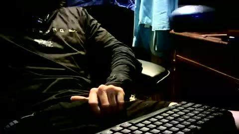 Snapshot of banginondadrumsalldaylong chatting on 01-29-25, 12:24 banginondadrumsalldaylong online show from 01-29-25, 12:24