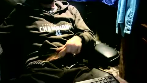 Snapshot of banginondadrumsalldaylong chatting on 02-02-25, 05:37 banginondadrumsalldaylong online show from 02-02-25, 05:37