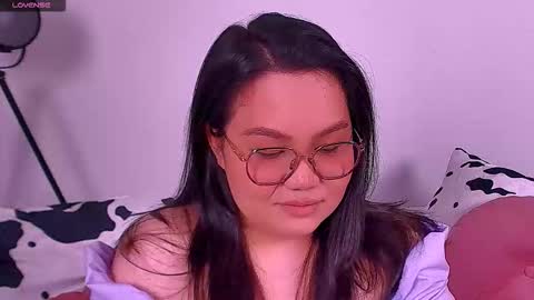 Barbie Kim online show from 10-11-25, 06:17