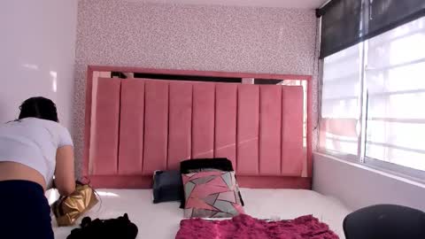 Snapshot of barbara_fox__ chatting on 11-03-25, 11:55 B A R B A R A online show from 11-03-25, 11:55