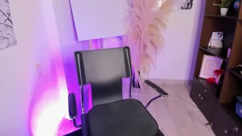 Barbara  online show from 09-19-25, 02:02