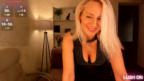 Snapshot of barbara_summers chatting on 12-25-24, 01:41 Barbara online show from 12-25-24, 01:41