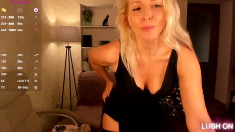 Snapshot of barbara_summers chatting on 01-11-25, 04:57 Barbara online show from 01-11-25, 04:57