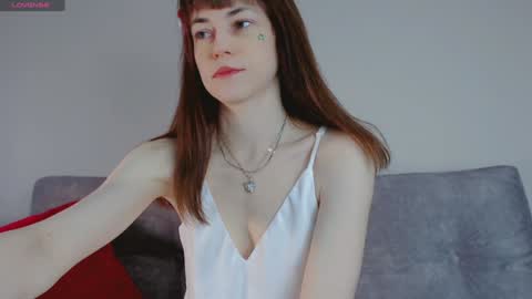 Snapshot of barbarian_girl chatting on 12-16-24, 11:55 Amina online show from 12-16-24, 11:55