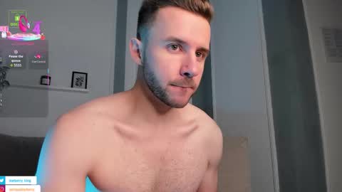 Snapshot of barberryx chatting on 11-23-25, 06:35 ENRIQUE online show from 11-23-25, 06:35