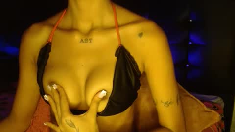 Snapshot of barbie_222 chatting on 10-09-25, 12:41 barbie_222 online show from 10-09-25, 12:41