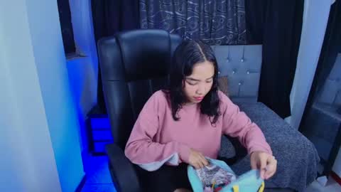 valentina online show from 09-19-25, 10:43