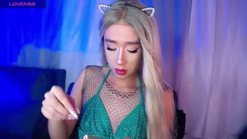          I work from home this is my room 3 online show from 02-06-25, 08:39