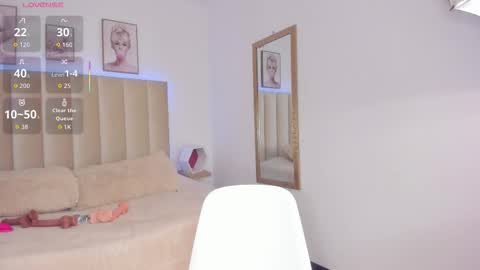 Snapshot of barbie_ev chatting on 09-09-25, 04:45 Barbara online show from 09-09-25, 04:45