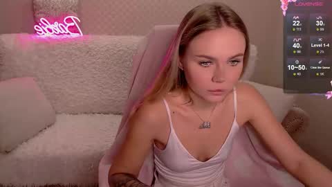 Lilli 3 online show from 11-11-25, 03:17