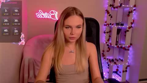 Snapshot of barbie_lillie chatting on 12-20-25, 04:41 Lilli 3 online show from 12-20-25, 04:41