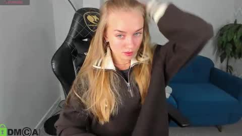 LisGTM2 Mon-Thu Sat 0100am-0700am online show from 11-19-25, 12:54