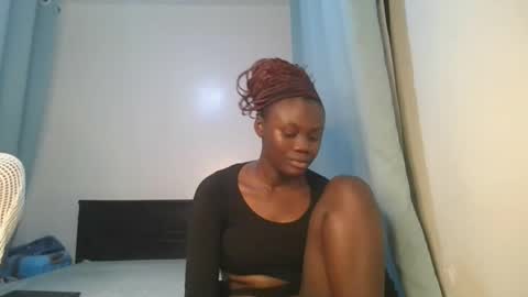 queen online show from 12-16-25, 07:08