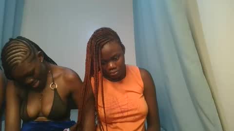 queen online show from 12-21-25, 10:55