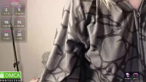 Snapshot of barbie_staze chatting on 01-18-26, 02:04 Barbie Staze online show from 01-18-26, 02:04