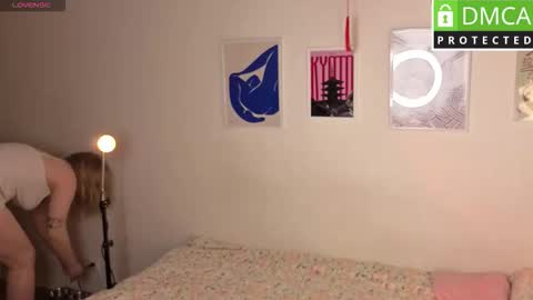 Snapshot of barbie_staze chatting on 02-23-26, 01:14 Barbie Staze online show from 02-23-26, 01:14