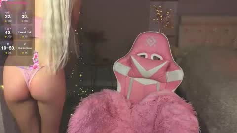 Stacy online show from 12-03-25, 04:20