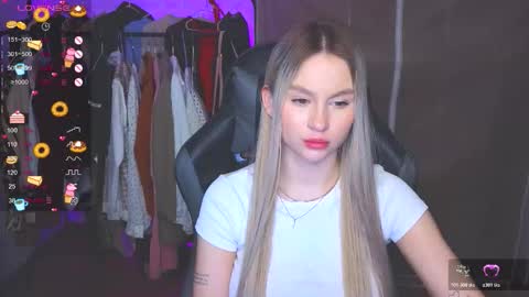 Eva online show from 11-29-25, 12:46