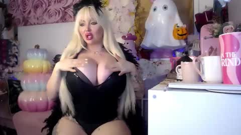 Snapshot of barbieely chatting on 10-24-25, 11:06 ely ink online show from 10-24-25, 11:06