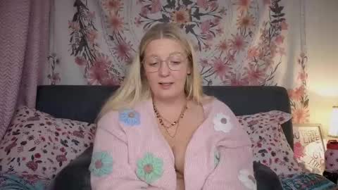barbiegirl966 online show from 10-29-25, 09:05