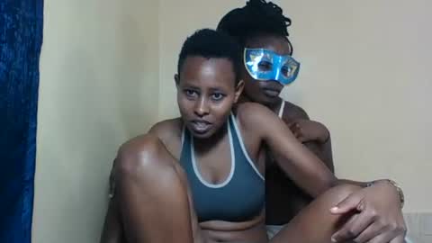 Snapshot of barbies_girles chatting on 10-17-25, 11:24 barbies_girles online show from 10-17-25, 11:24