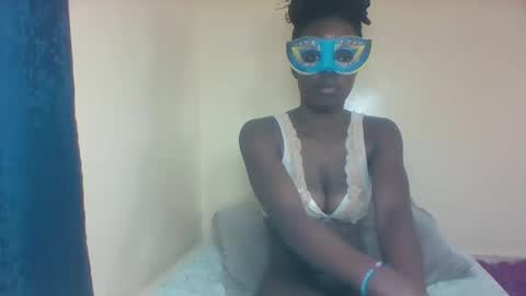 Snapshot of barbies_girles chatting on 10-27-25, 12:04 barbies_girles online show from 10-27-25, 12:04