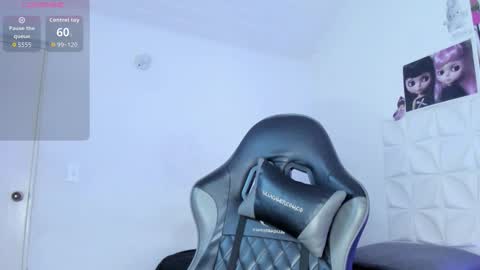 Snapshot of barbieteeen chatting on 10-24-25, 04:53 Barbie... online show from 10-24-25, 04:53