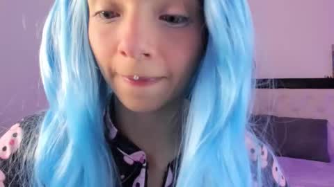 Snapshot of barbieteeen chatting on 11-14-25, 04:55 Barbie... online show from 11-14-25, 04:55