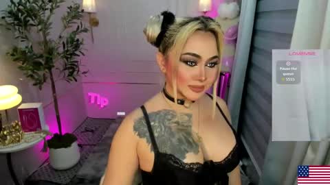 Miss Alexa Fields  online show from 10-25-25, 08:58