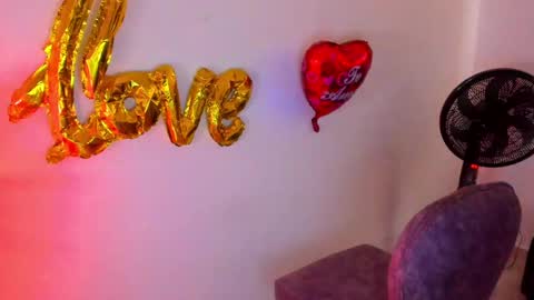 Snapshot of barbiie_5 chatting on 02-24-25, 08:58 Barbie online show from 02-24-25, 08:58