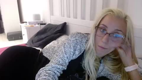 Lena online show from 09-14-25, 05:34