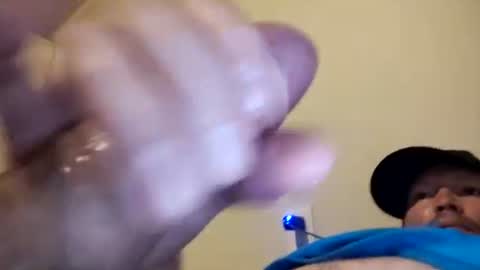 barniemay1 online show from 10-30-25, 07:54