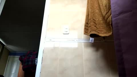 Snapshot of barryallen2017 chatting on 10-30-25, 01:23 barryallen2017 online show from 10-30-25, 01:23