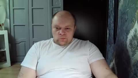 basi_look online show from 02-14-25, 10:07