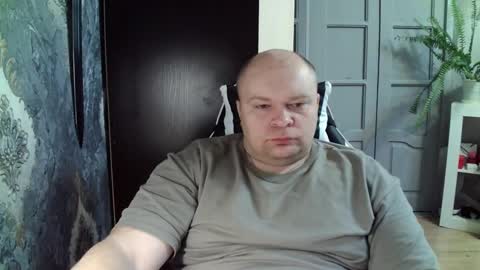 basi_look online show from 02-24-25, 05:33