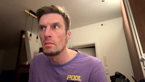 Snapshot of basst23 chatting on 02-15-25, 11:58 basst23 online show from 02-15-25, 11:58