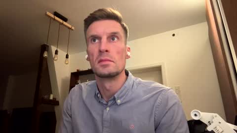 Snapshot of basst23 chatting on 02-22-25, 12:16 basst23 online show from 02-22-25, 12:16