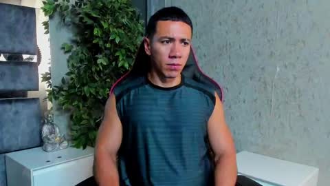 Snapshot of bastian_franco01 chatting on 10-08-25, 03:20 Bastian Independent Model online show from 10-08-25, 03:20