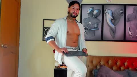 bastian_jones1 online show from 02-27-25, 05:24