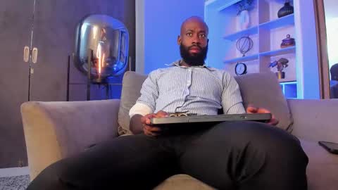 Bastian. online show from 11-05-25, 12:16