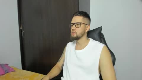 bastianwatson10 online show from 11-03-25, 04:41