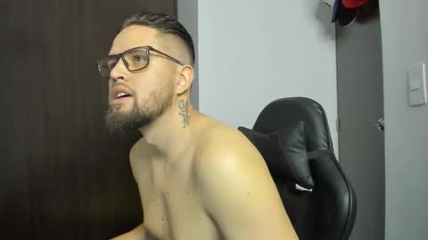 bastianwatson10 online show from 11-05-25, 05:35