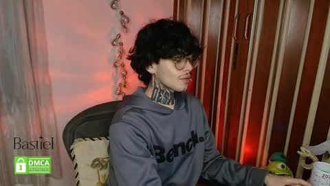 Snapshot of bastiel_ chatting on 10-08-25, 03:15 Bastiel online show from 10-08-25, 03:15