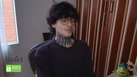Snapshot of bastiel_ chatting on 10-10-25, 08:30 Bastiel online show from 10-10-25, 08:30