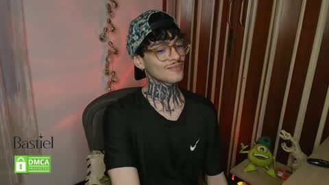 Snapshot of bastiel_ chatting on 10-14-25, 10:54 Bastiel online show from 10-14-25, 10:54