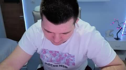 Snapshot of basystem8 chatting on 11-29-25, 04:48 BASY online show from 11-29-25, 04:48