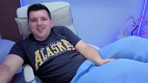 Snapshot of basystem8 chatting on 12-01-25, 05:07 BASY online show from 12-01-25, 05:07