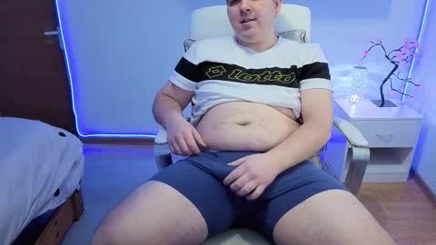 Snapshot of basystem8 chatting on 01-15-26, 07:13 BASY online show from 01-15-26, 07:13