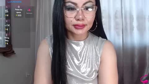 Lara online show from 02-25-25, 05:19